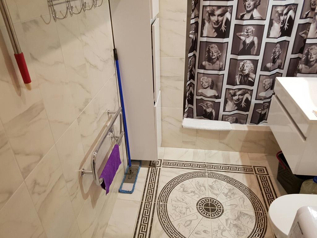 Comfort Apartment on Bogdanivska street 7b Kiev Eksteriør bilde